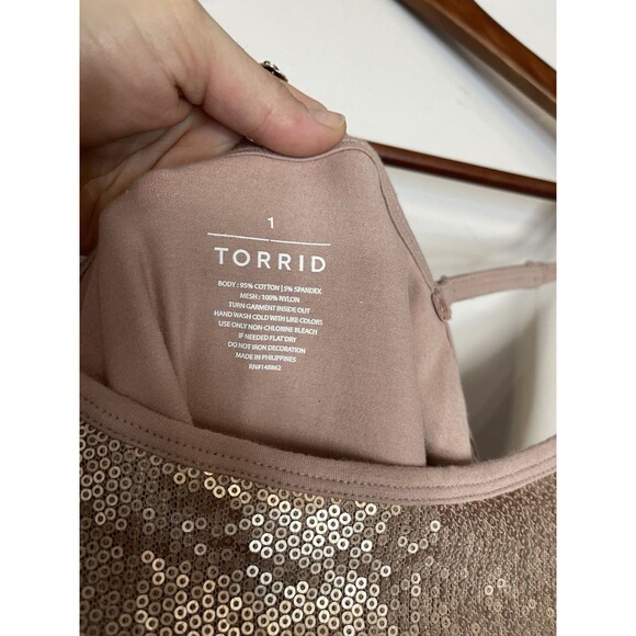 Torrid Women's XL Champagne Sequin Spaghetti Strap Tank Top NEW - Picture 5 of 6
